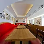 瓦尔内明德林格尔纳茨酒店 酒店 罗斯托克