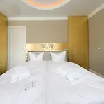 瓦尔内明德林格尔纳茨酒店 3* 罗斯托克